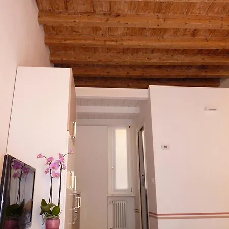 Flora Inn, Super Sweet - Centro Apartment *