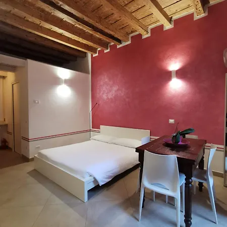 Flora Inn, Super Sweet - Centro Apartamento