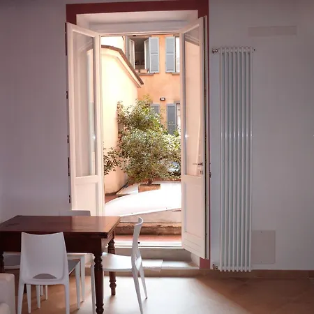 Flora Inn, Super Sweet - Centro Апартаменты *