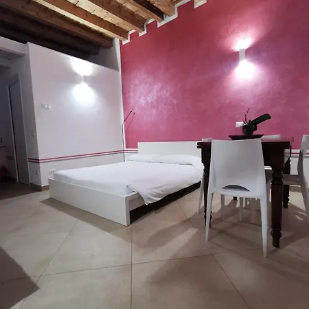 Апартаменты Flora Inn, Super Sweet - Centro